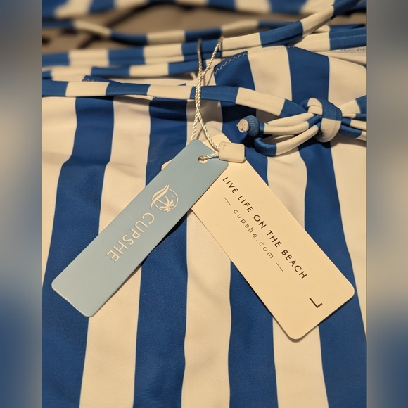 NEW with tags Cupshe Blue And White Striped High Waisted Bikini Size Large - Picture 4 of 7